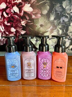 NEW 4-Pc Foaming Hand Soap Bath & Body Works